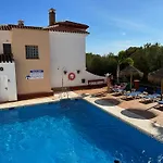 Spacious Family Aljamar 8a