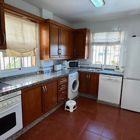 Spacious Family Aljamar 8a *