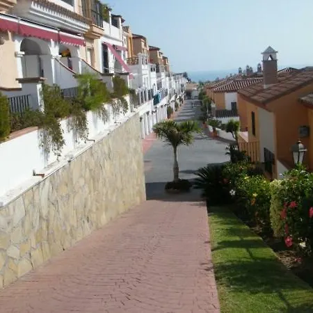 فيلة Spacious Family Aljamar 8a