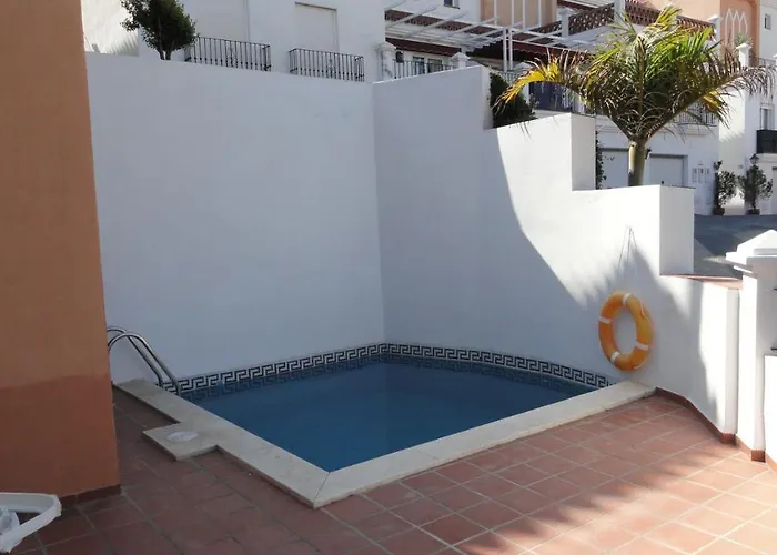 Spacious Family Aljamar 8a