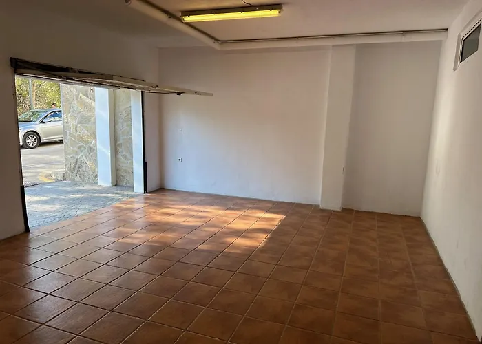 Spacious Family Aljamar 8a