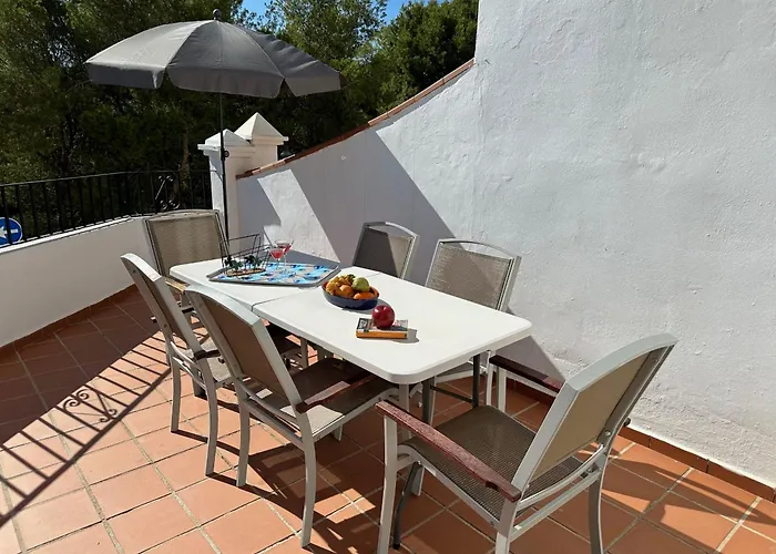 Spacious Family Aljamar 8a Villa Nerja
