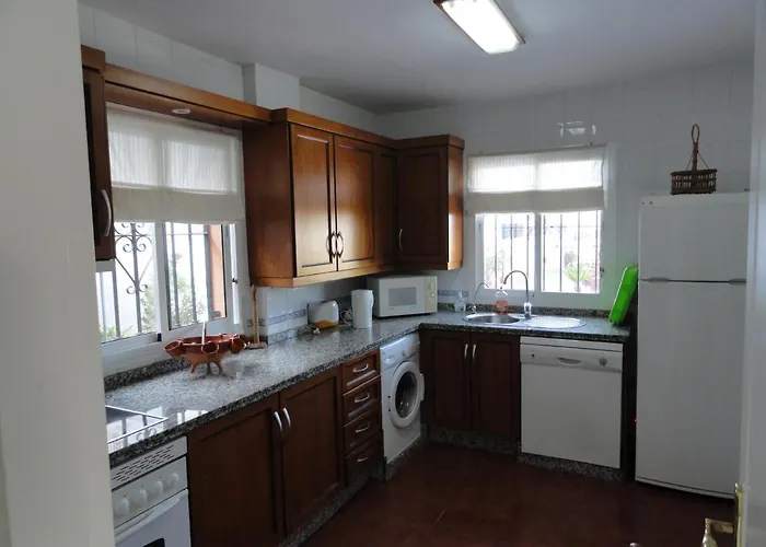 Spacious Family Aljamar 8a Willa Nerja