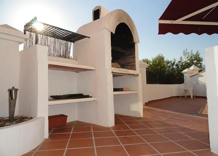 Spacious Family Aljamar 8a