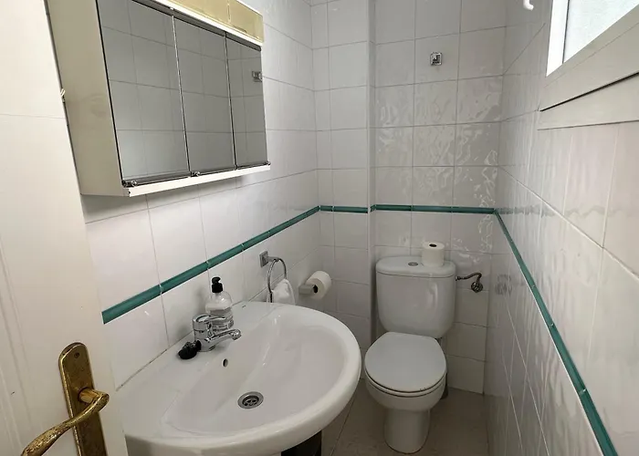 Spacious Family Aljamar 8a